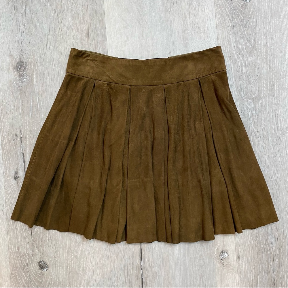 Alice + Olivia, green suede pleated leather skirt, size 0